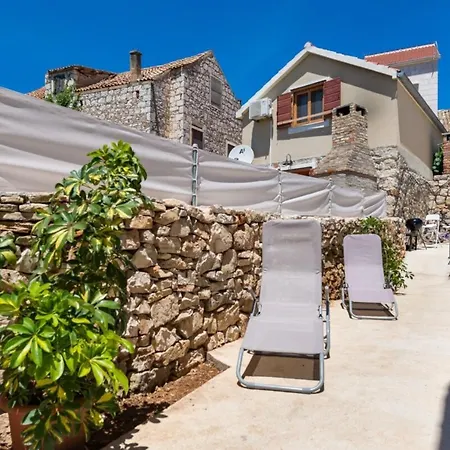 Holiday home Rural House Pikola With Sea View On Vis Island