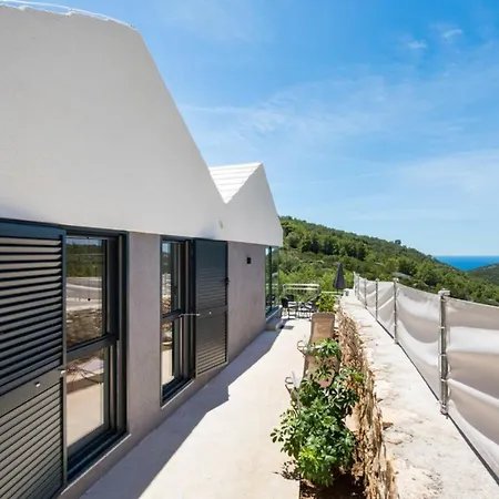 Rural House Pikola With Sea View On Vis Island